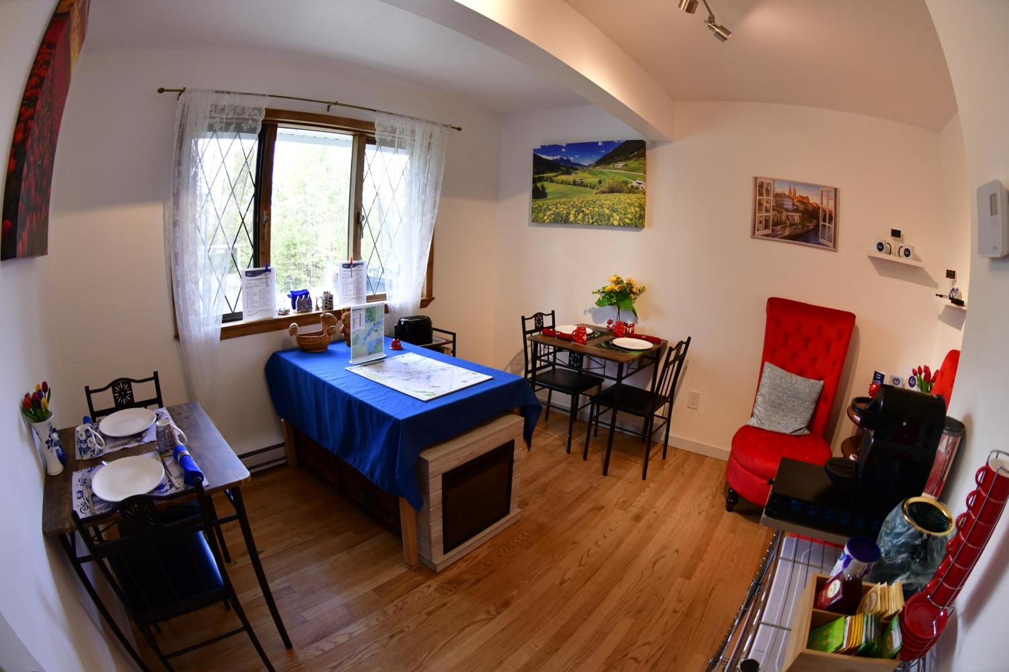 The Blue Cottage B&B Seventy Mile House Kültér fotó